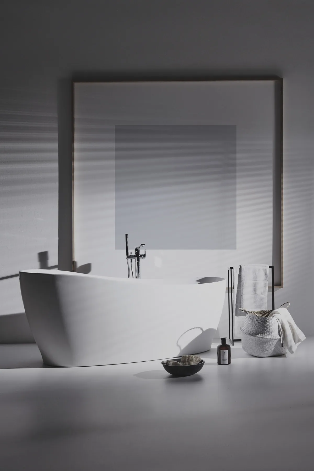 Ideal Standard Badewanne „Around“ 85 × 180 cm in Weiß Ideal Standard Badewanne „Around“ 85 × 180 cm in Weiß