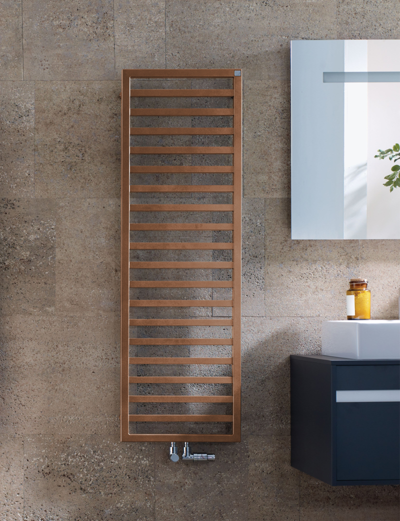 Zehnder Design-Heizkörper „Quaro“ für Warmwasser-Zentralheizung oder gemischten Betrieb mit 50 mm-Mittelanschluss 45 × 97,1 cm in Terracotta