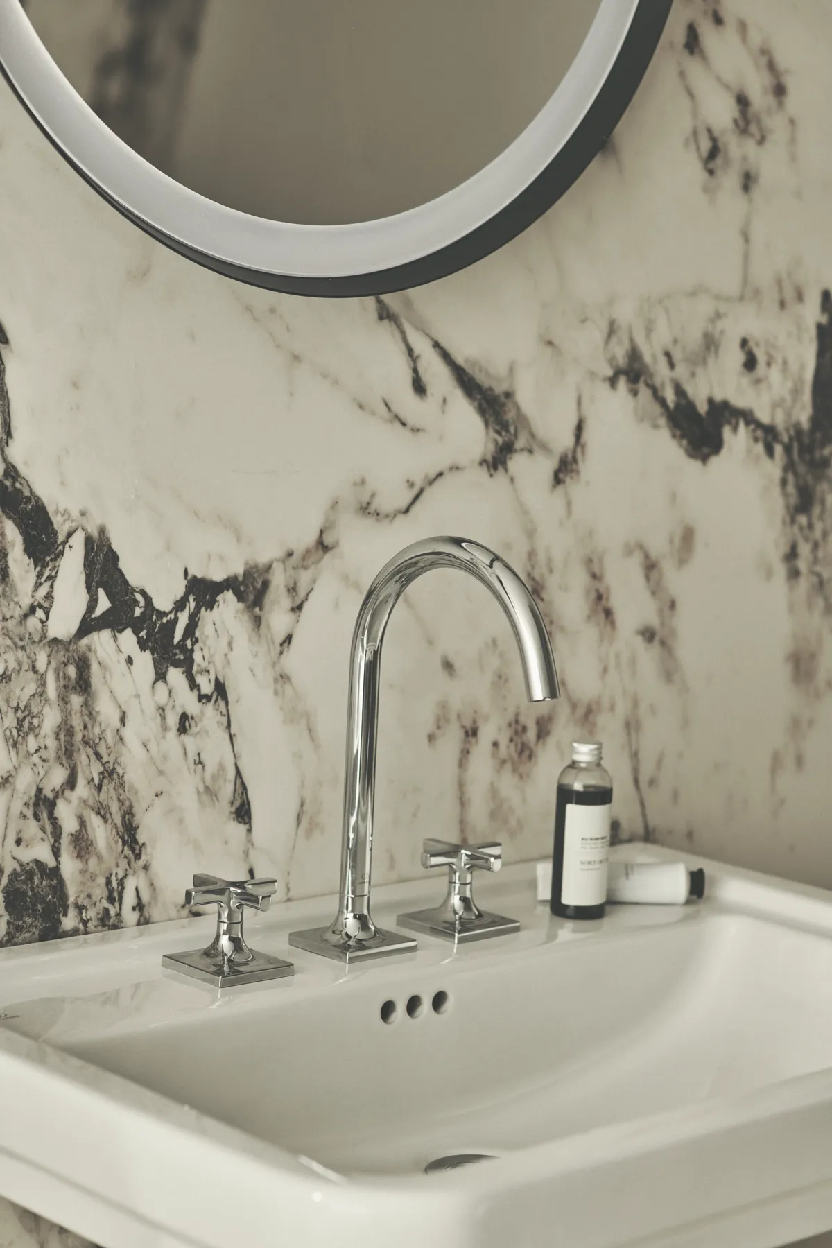 Ideal Standard Waschtischarmatur Joy Neo ohne Ablaufgarnitur, Ausladung 168mm, Kreuzgriffe, Chrom Ideal Standard Waschtischarmatur Joy Neo ohne Ablaufgarnitur, Ausladung 168mm, Kreuzgriffe, Chrom