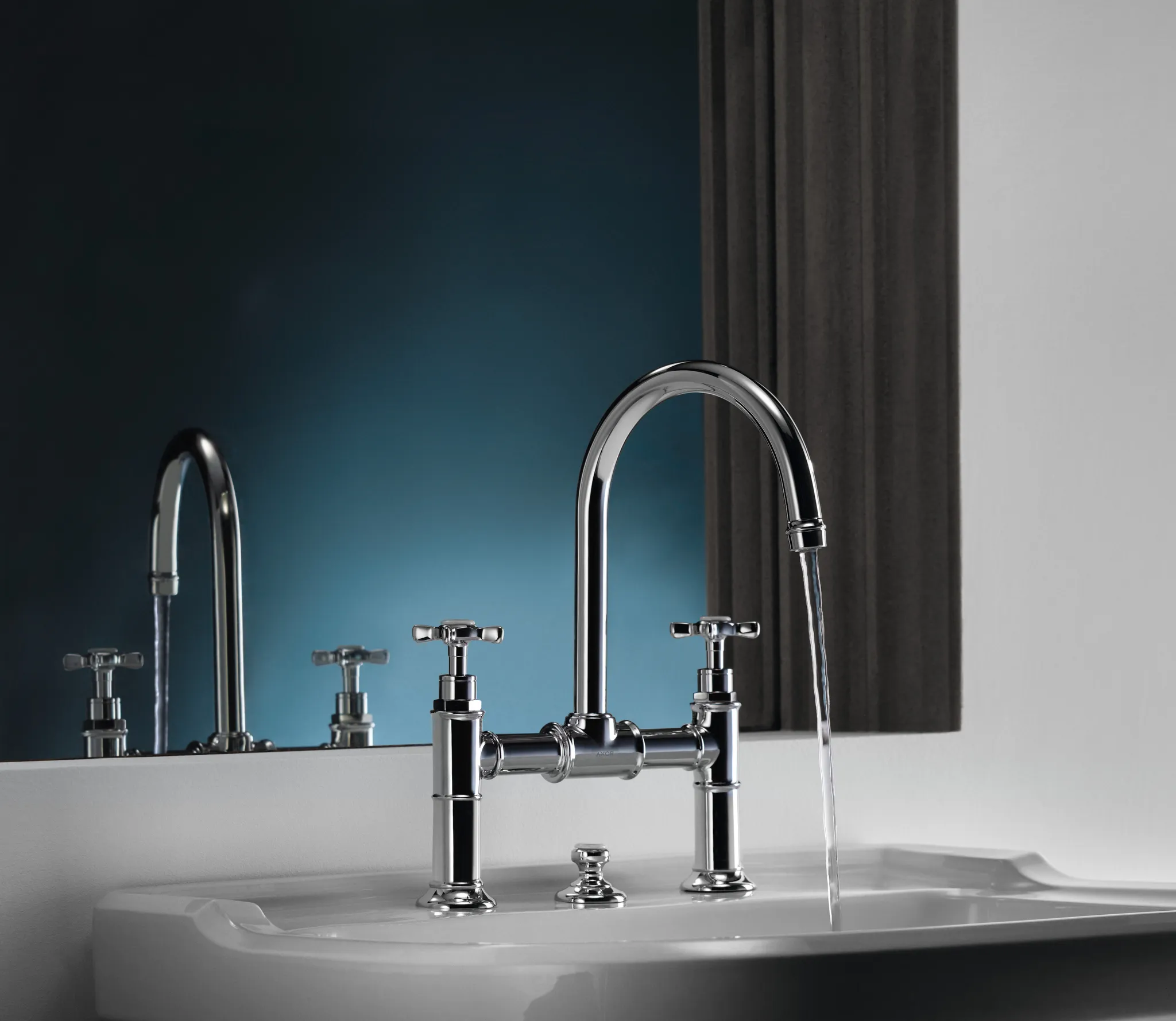 Hansgrohe AXOR Montreux 2-Griff Waschtischarmatur 220 mit Kreuzgriffen und Zugstangen-Ablaufgarnitur, Chrom Hansgrohe AXOR Montreux 2-Griff Waschtischarmatur 220 mit Kreuzgriffen und Zugstangen-Ablaufgarnitur, Chrom