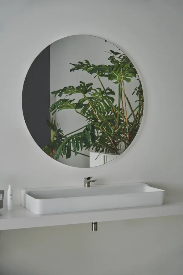 Ideal Standard Spiegel „Conca“ 120 × 120 cm Ideal Standard Spiegel „Conca“ 120 × 120 cm