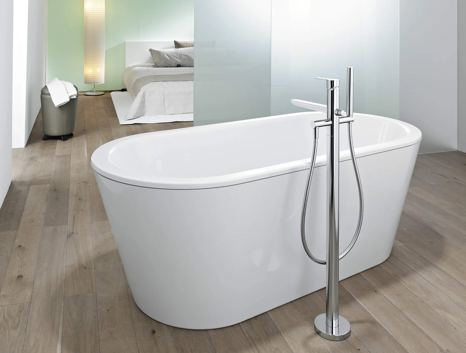 HansaLIGNA Einhebelmischer Badebatterie mit Standrohr 200 mm DN15 Chrom HansaLIGNA Einhebelmischer Badebatterie mit Standrohr 200 mm DN15 Chrom