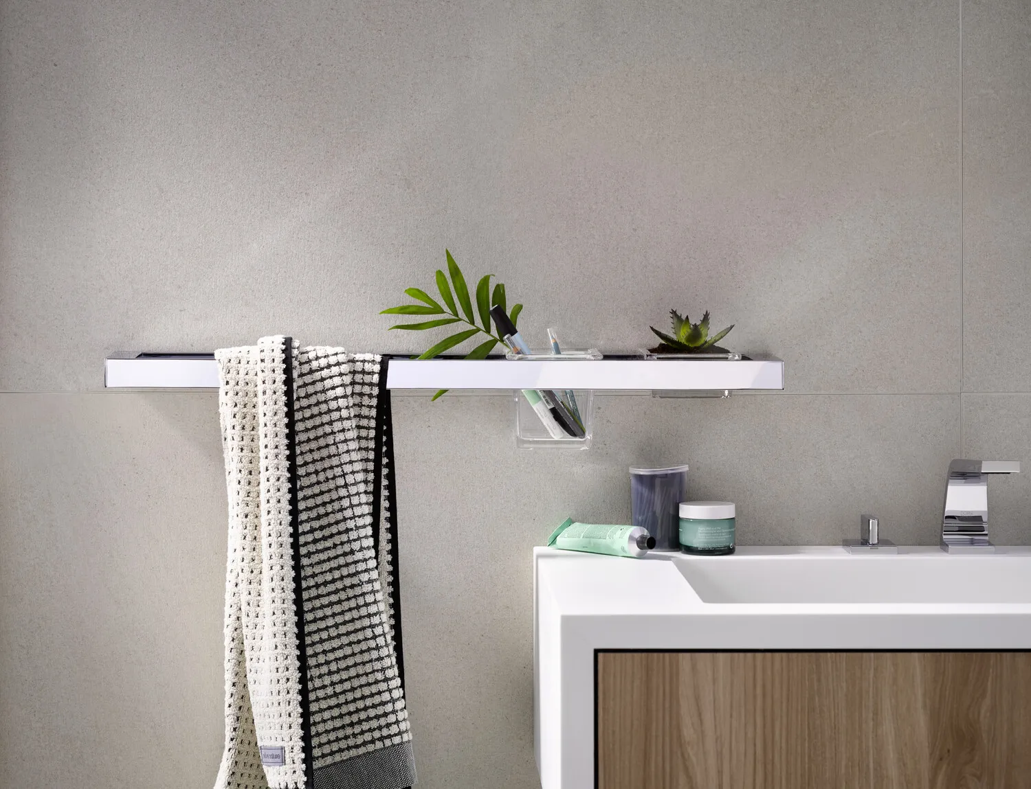 emco liaison Reling671 mm, chrom emco liaison Reling671 mm, chrom