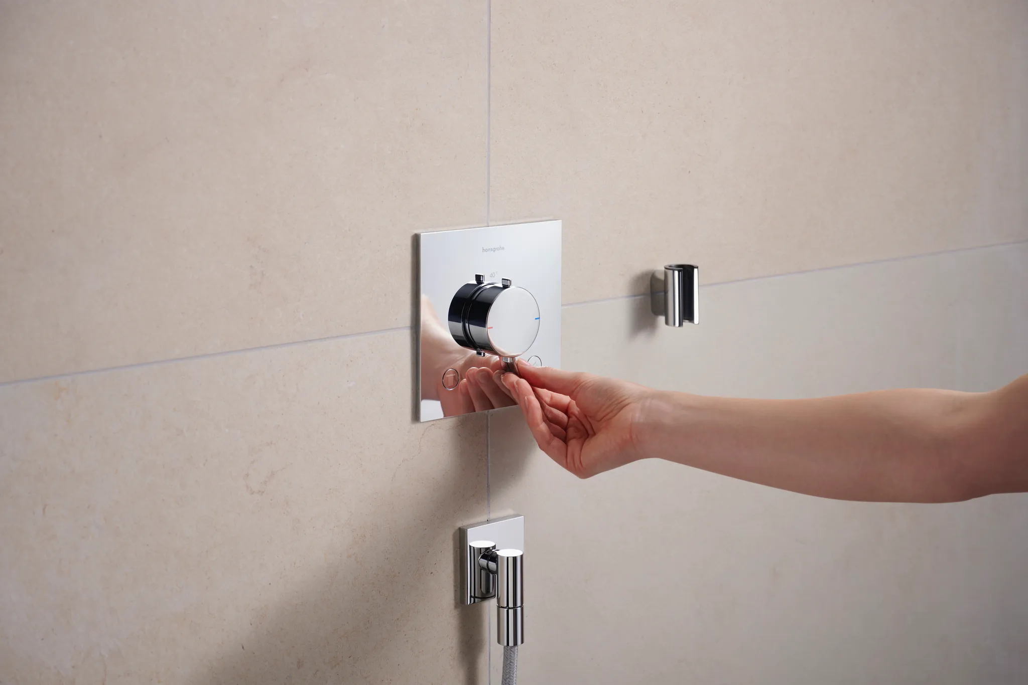 Hansgrohe FixFit Fine E Wandanschluss mit Rückflussverhinderer Chrom Hansgrohe FixFit Fine E Wandanschluss mit Rückflussverhinderer Chrom