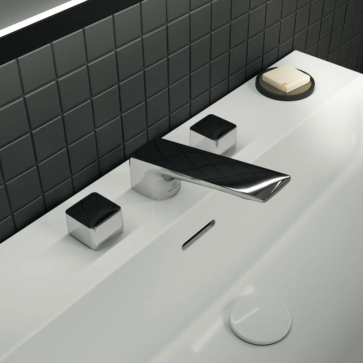 3-Loch-Waschtischarmatur Conca, mit Ablaufgarnitur, Ausladung 133mm, Brushed Gold 3-Loch-Waschtischarmatur Conca, mit Ablaufgarnitur, Ausladung 133mm, Brushed Gold