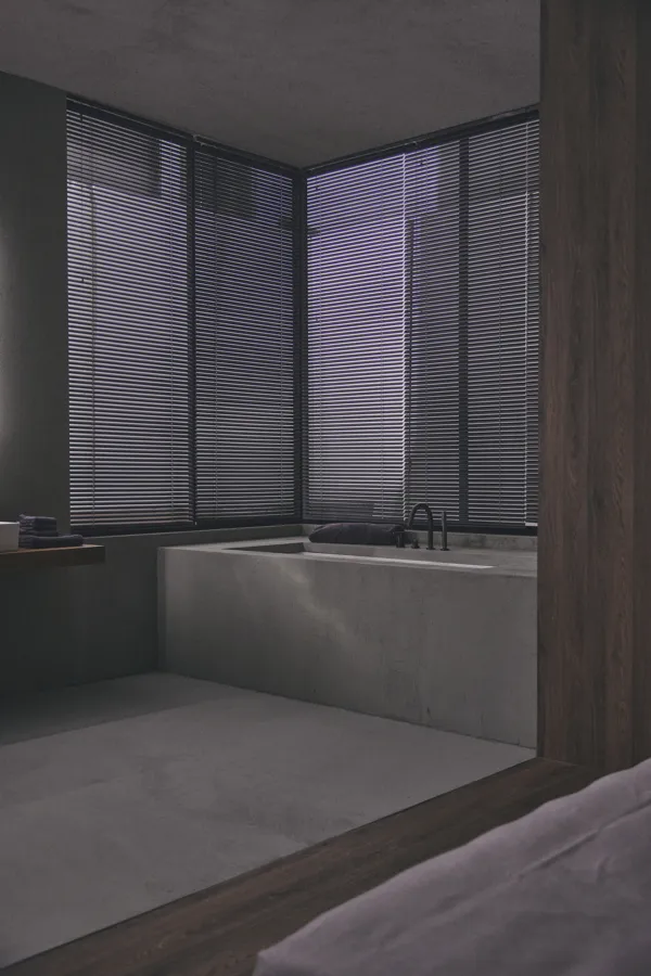 Ideal Standard Joy Armaturen JOY Atelier Collections Joy Arm 4-Loch Wannenrandarmatur mit Auslauf Stab-Handbrause Umsteller Magnetic Grey