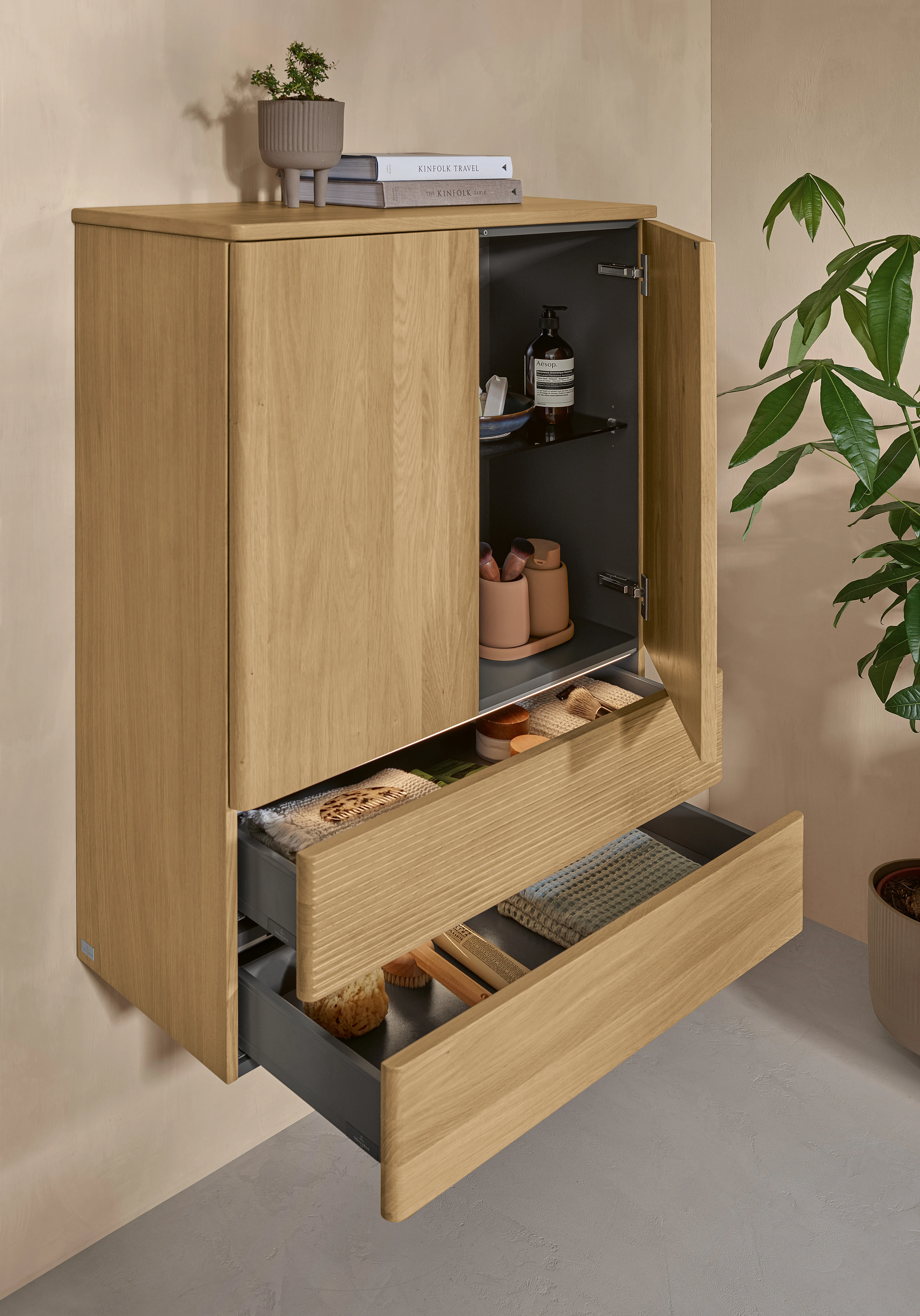 Villeroy & Boch Highboard „Antao“ 81,4 × 103,9 × 35,6 cm mit Beleuchtung