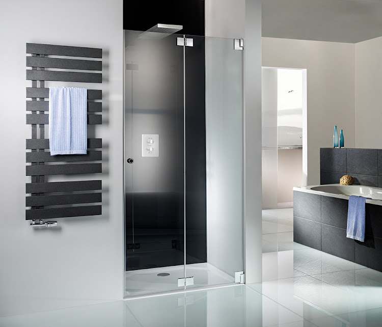 HSK Drehfalttür pendelbar „K2“ Glas Carré HSK Drehfalttür pendelbar „K2“ Glas Carré