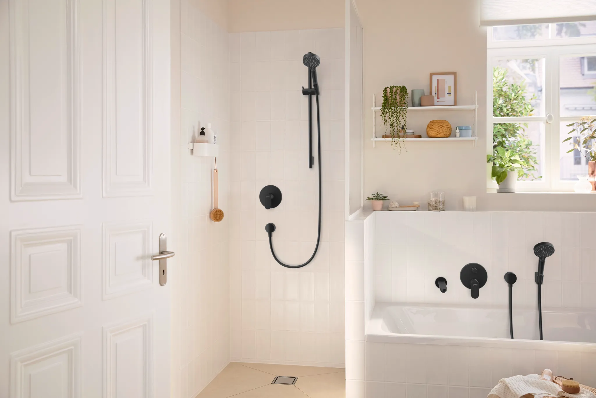 Hansgrohe Rebris S Einhebel-Brausemischer Unterputz für iBox universal, Mattschwarz Hansgrohe Rebris S Einhebel-Brausemischer Unterputz für iBox universal, Mattschwarz