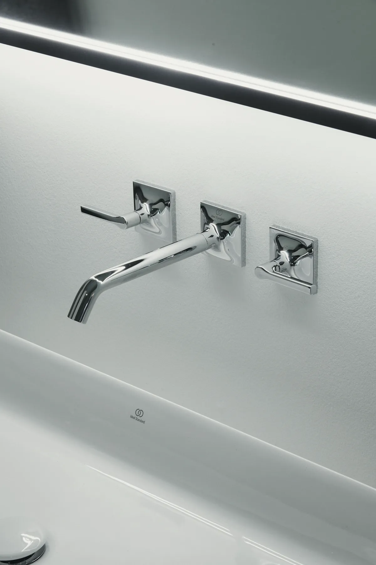 Ideal Standard Wand-Waschtischarmatur Joy Neo Ausladung 209mm Hebelgriffe Chrom Ideal Standard Wand-Waschtischarmatur Joy Neo Ausladung 209mm Hebelgriffe Chrom