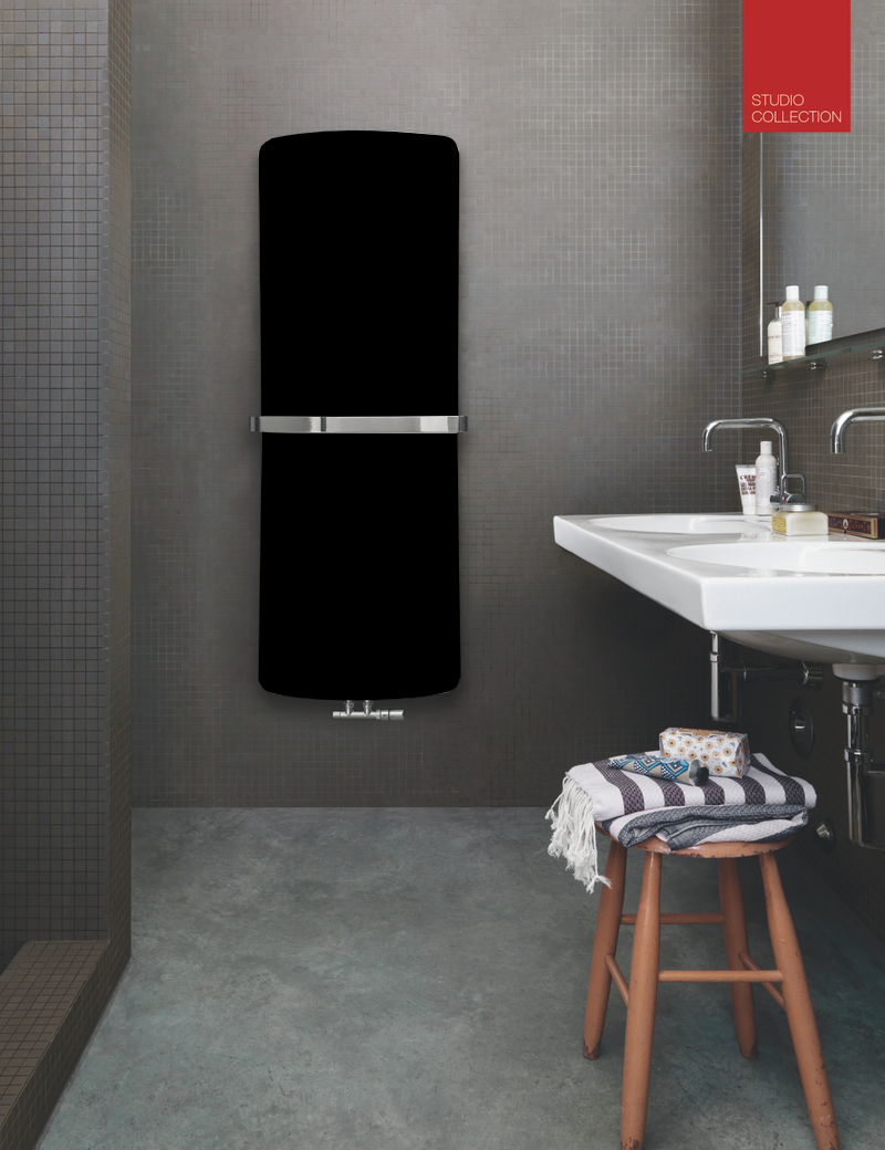 Zehnder Design-Heizkörper „Folio Belt“ für Warmwasser-Zentralheizung mit 50 mm-Mittelanschluss 63,5 × 147,6 cm in Jet Black (RAL 9005, glänzend)