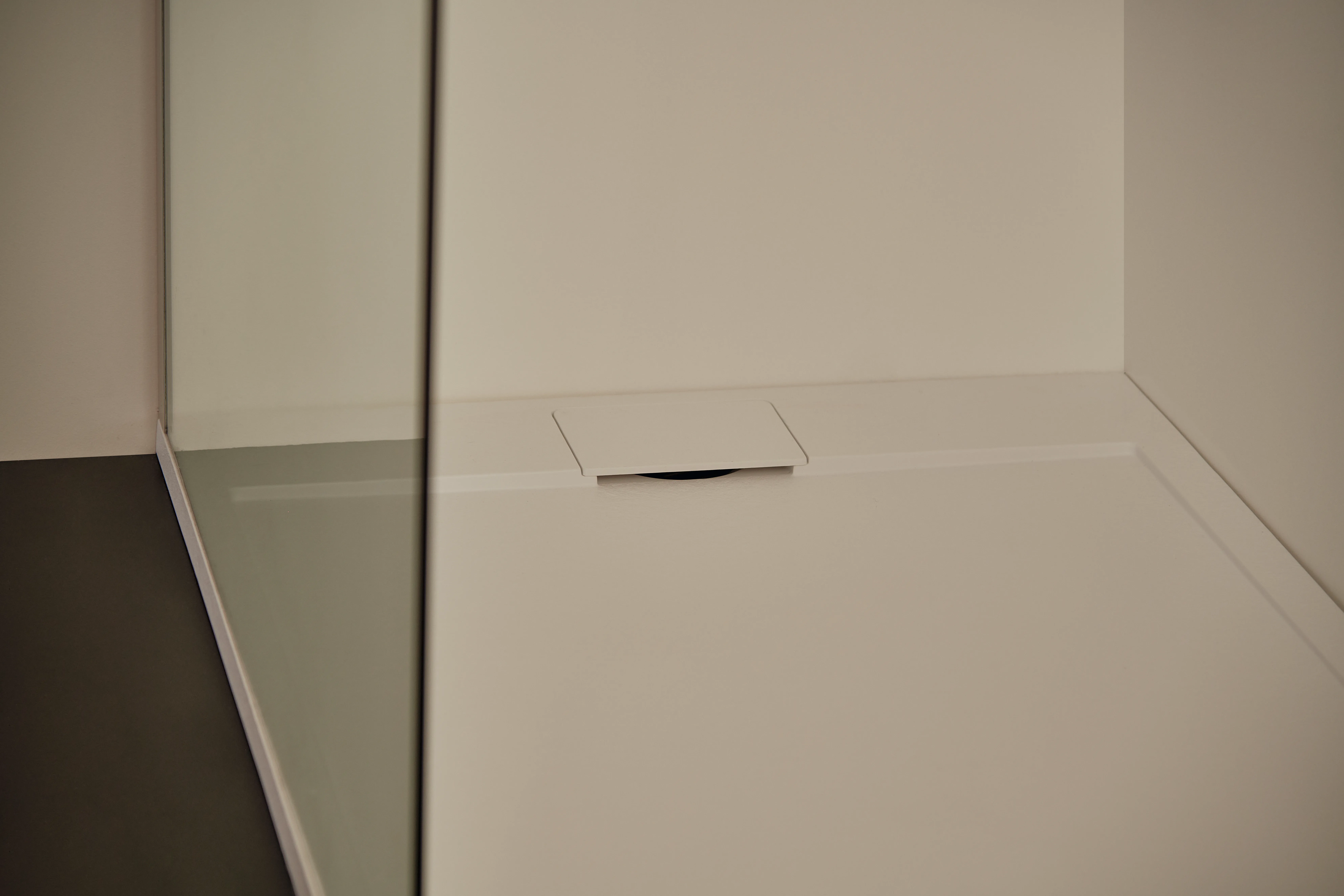 Ideal Standard Ablaufabdeckung Ultra Flat S i.life Carraraweiß Ideal Standard Ablaufabdeckung Ultra Flat S i.life Carraraweiß