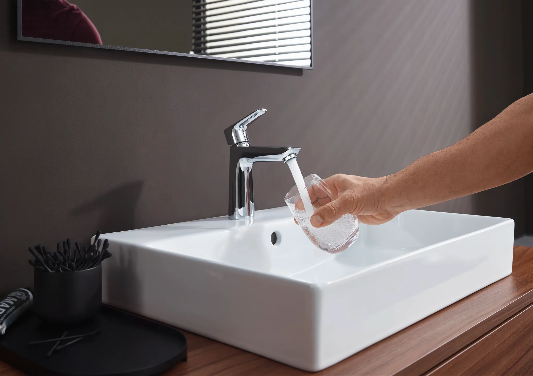 Hansgrohe Talis E Einhebel-Waschtischmischer 110 mit Zugstangen-Ablaufgarnitur, Chrom Hansgrohe Talis E Einhebel-Waschtischmischer 110 mit Zugstangen-Ablaufgarnitur, Chrom