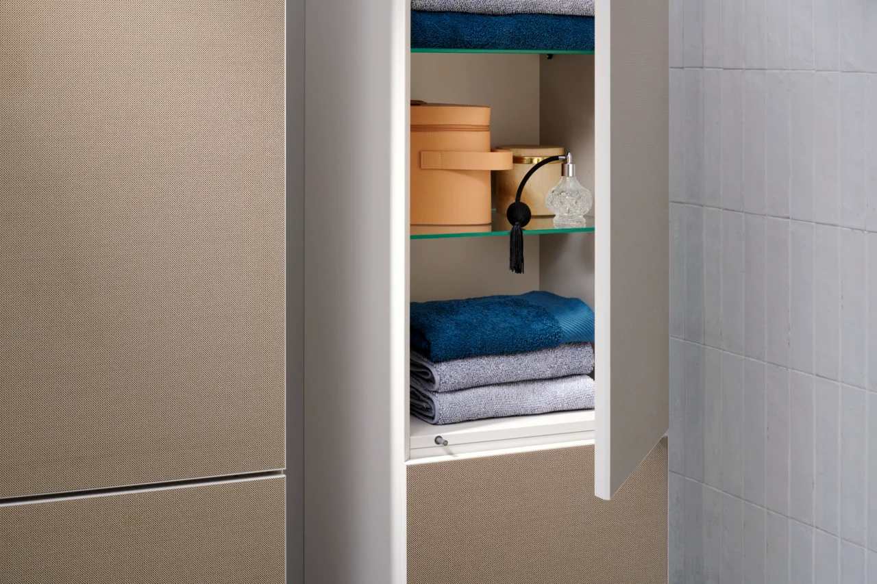 Hansgrohe Hochschrank Xevolos E Sandbeige Matt, 400/360 mm, Türanschlag rechts, Bronze Struktur Front Hansgrohe Hochschrank Xevolos E Sandbeige Matt, 400/360 mm, Türanschlag rechts, Bronze Struktur Front