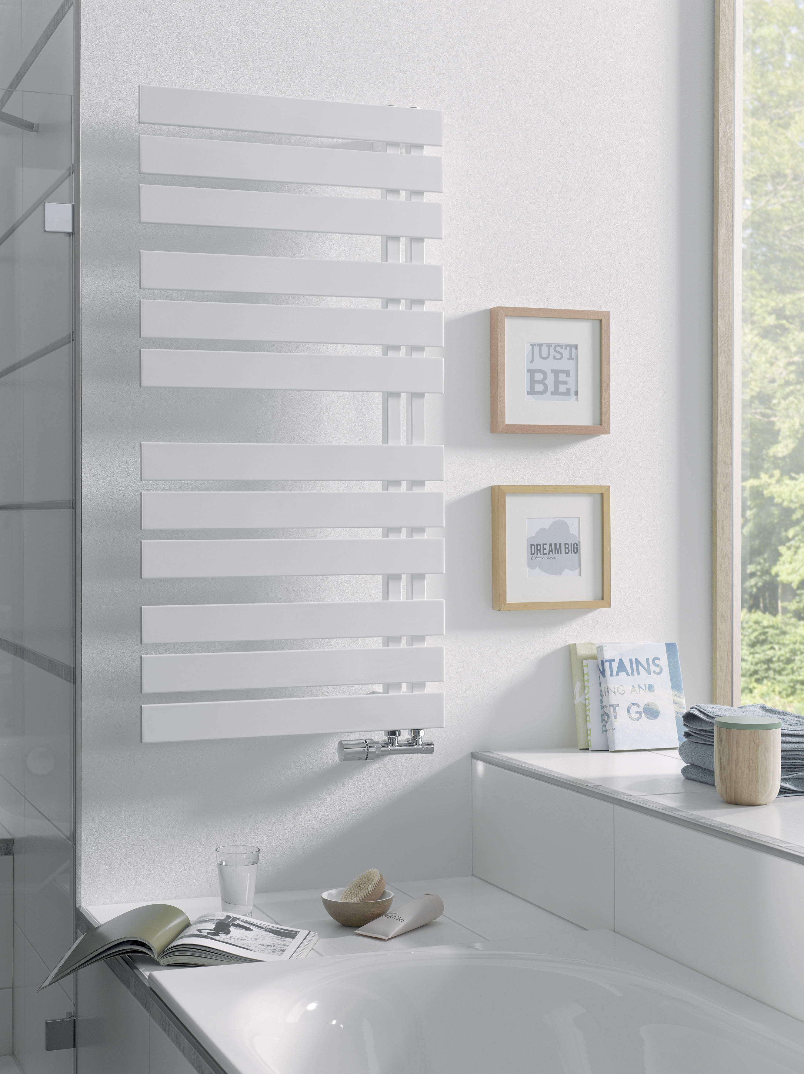 HSK Design-Handtuchwärmer „Yenga“ Elektrobetrieb 60 × 182,4 cm in Weiß HSK Design-Handtuchwärmer „Yenga“ Elektrobetrieb 60 × 182,4 cm in Weiß