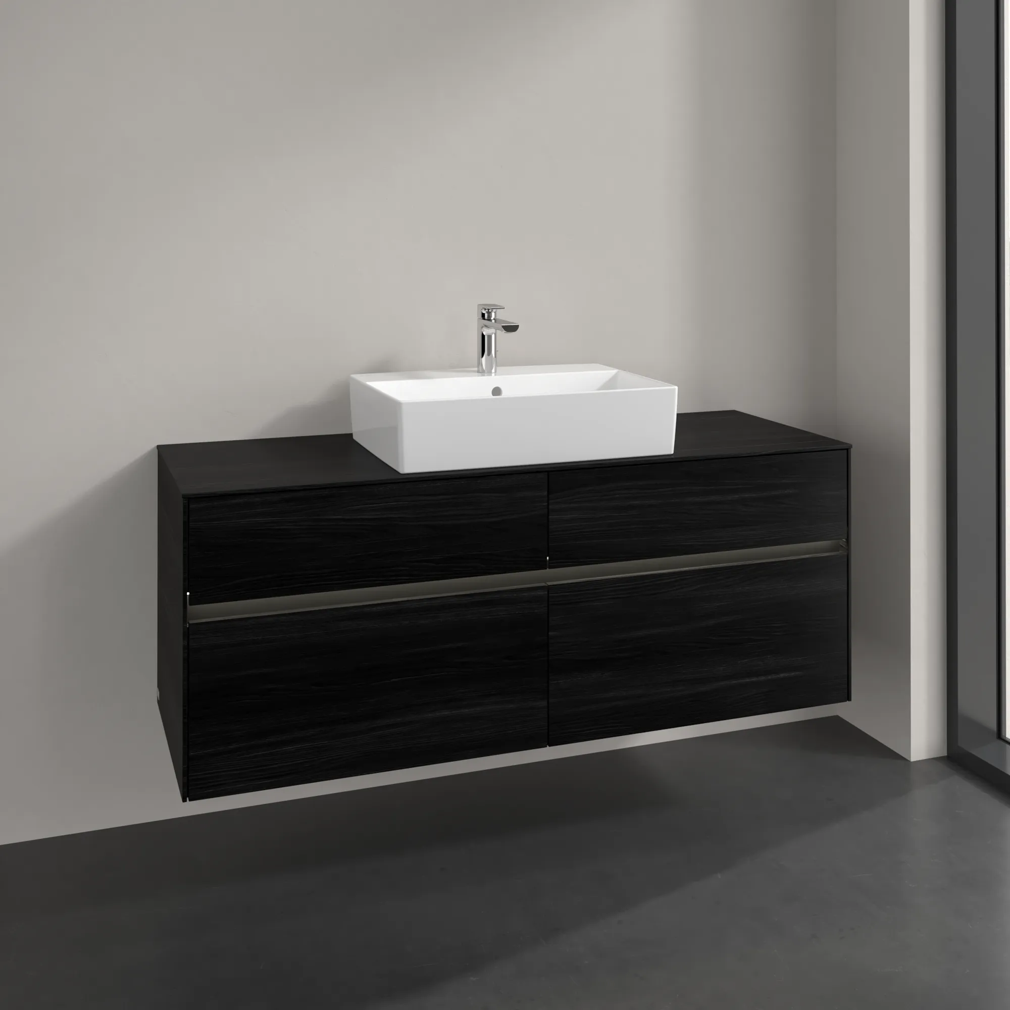 Villeroy & Boch Waschtischunterschrank „Collaro“ 1400 × 548 × 500 mm Black Oak, mit Beleuchtung, für Becken mittig