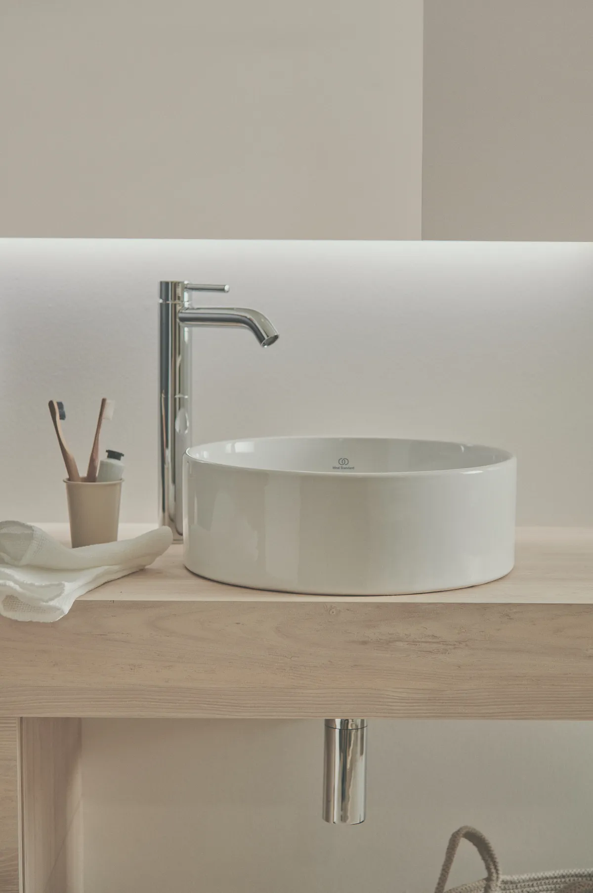 Ideal Standard Waschtischarmatur Ceraline, verlängerter Sockel, Chrom Ideal Standard Waschtischarmatur Ceraline, verlängerter Sockel, Chrom