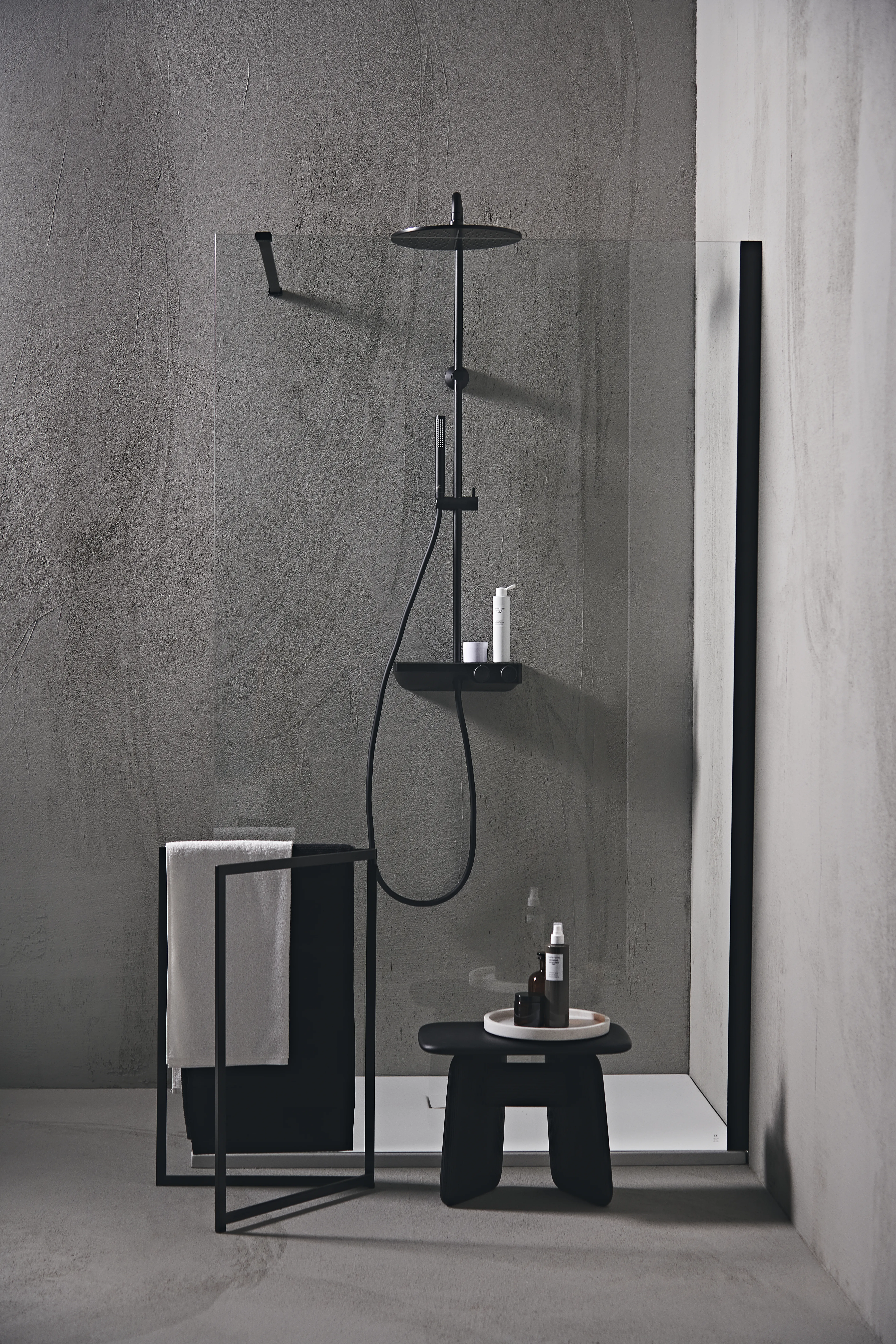 Ideal Standard Duschsystem Ceratherm S200 mit Brausethermostat Kopfbrause Silk Black Ideal Standard Duschsystem Ceratherm S200 mit Brausethermostat Kopfbrause Silk Black