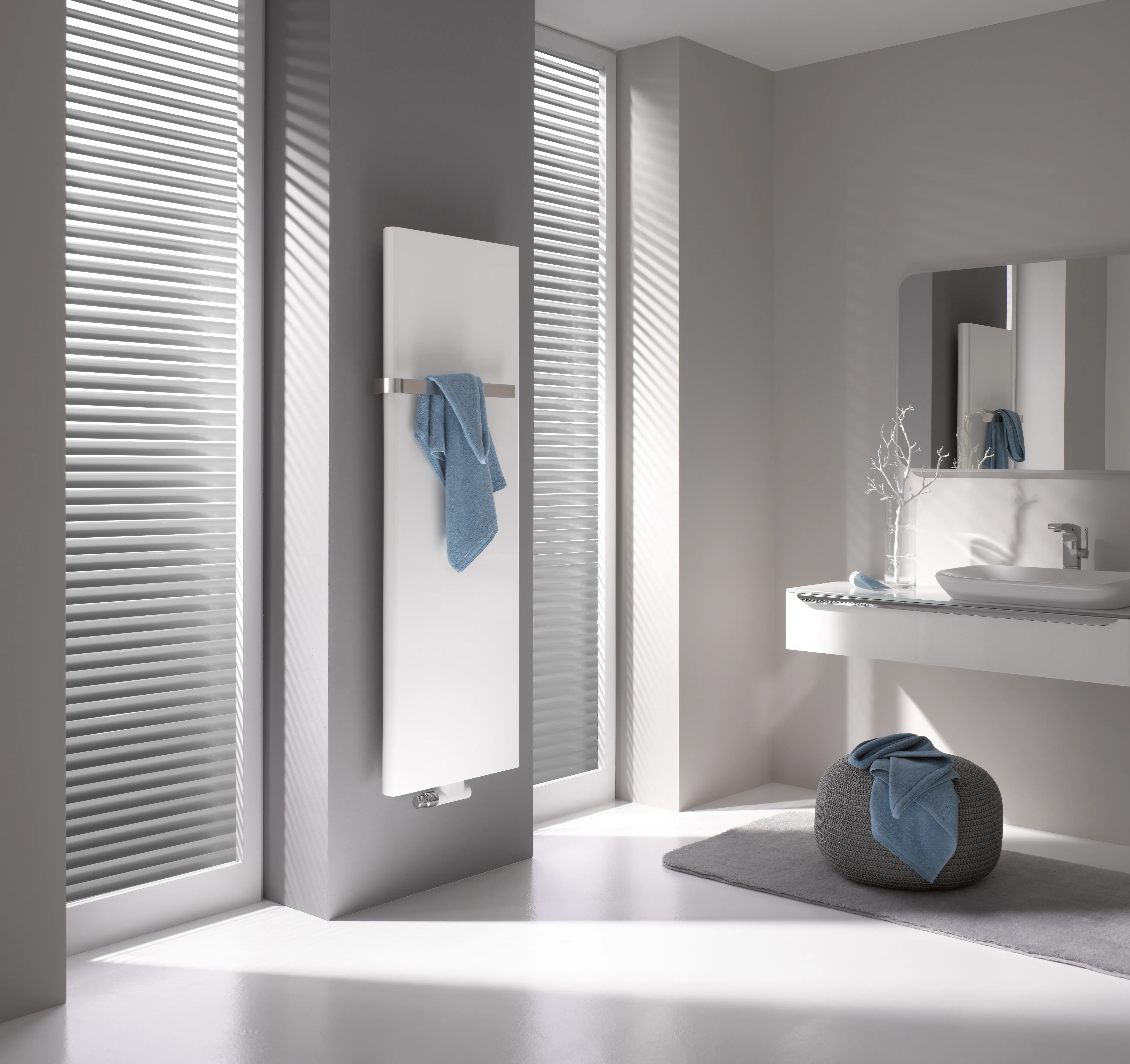 Kermi Design-Heizkörper „Pateo®“ 50 × 152,5 cm in Weiß Kermi Design-Heizkörper „Pateo®“ 50 × 152,5 cm in Weiß