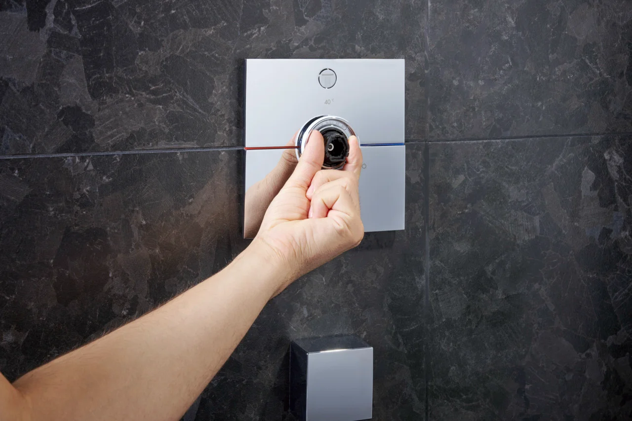Hansgrohe iBox universal 2 Grundkörper - wärme- und schallisolierend, rotationssymmetrische Montage, einstellbarer Montagering in 5 mm Schritten, für alle neuen Brausen-, Wannen- und Thermostat-Fertigsets Unterputz (ShowerSelect Comfort, DuoTurn)