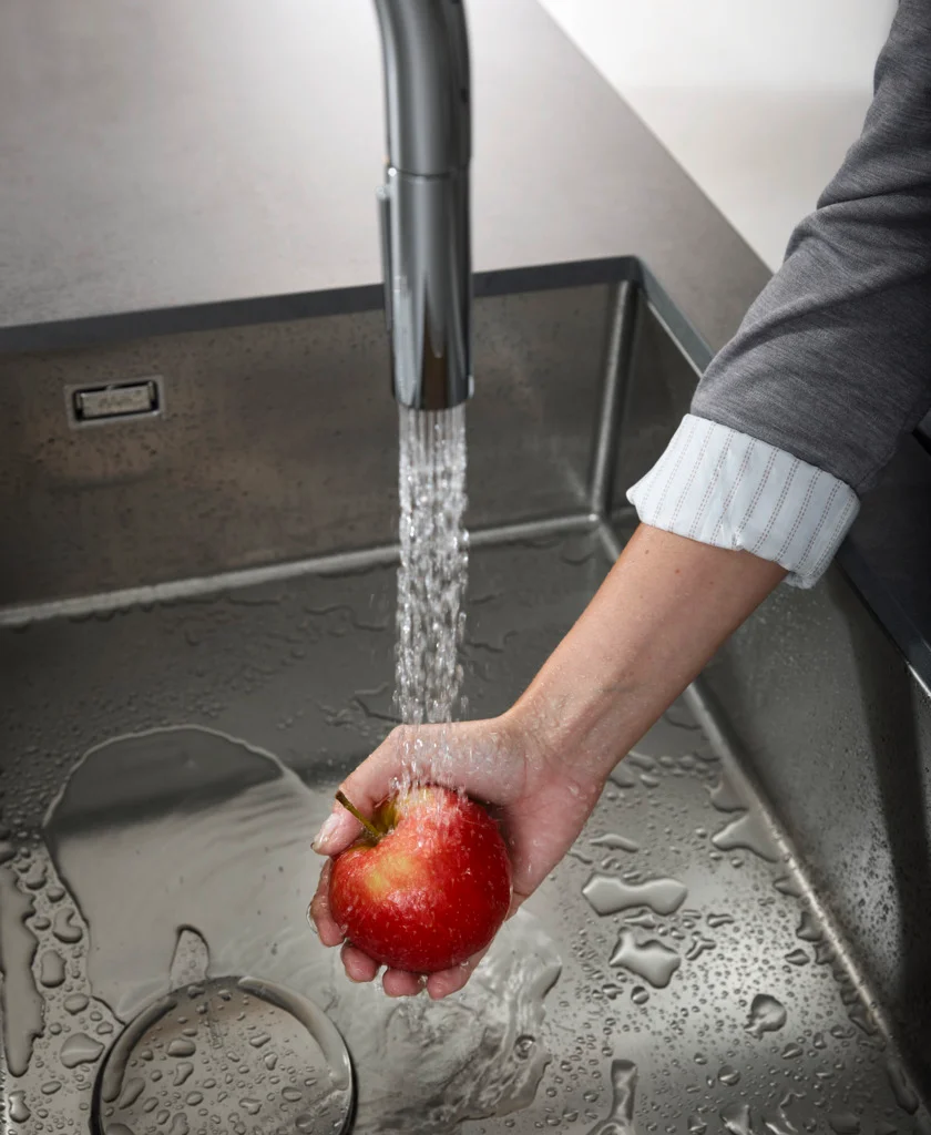 Hansgrohe Aquno Select M81 Einhebel-Küchenmischer mit Ausziehbrause 3jet Chrom, ComfortZone 170, Schwenkbereich einstellbar in 3 Stufen auf 60°, 110° oder 150°, Laminarstrahl, Brausestrahl, SatinFlow, MagFit magnetische Brausehalterung, maximale Durchflu Hansgrohe Aquno Select M81 Einhebel-Küchenmischer mit Ausziehbrause 3jet Chrom, ComfortZone 170, Schwenkbereich einstellbar in 3 Stufen auf 60°, 110° oder 150°, Laminarstrahl, Brausestrahl, SatinFlow, MagFit magnetische Brausehalterung, maximale Durchflu