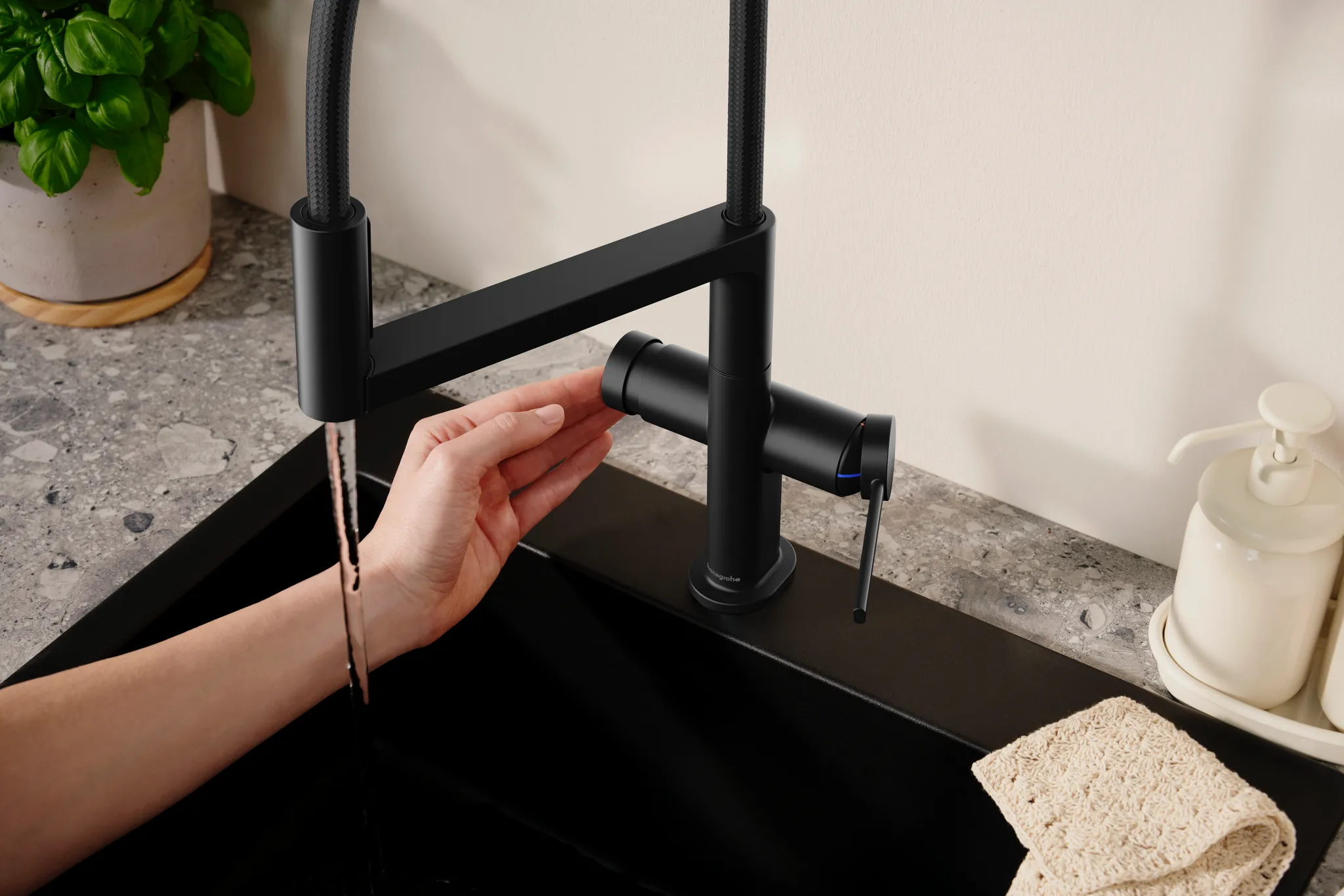 Hansgrohe Küchenarmatur „Talis Select M54“ Ausladung 0 mm