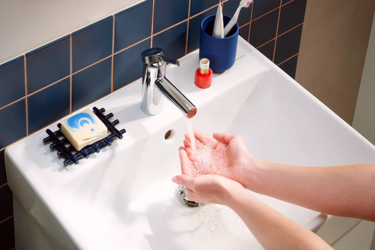 Hansgrohe Zesis S Einhebel-Waschtischmischer mit Metall-Zugstangen-Ablaufgarnitur, Chrom, ComfortZone 70, Ausladung 105 mm, Auslaufhöhe 74 mm