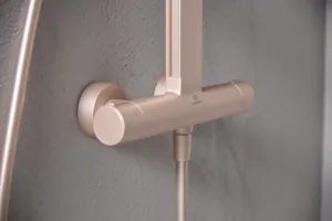 Ideal Standard Ceratherm Alu+ Duschsystem mit Thermostat, 2 Handbrause & 2 Kopfbrause, Rosé Ideal Standard Ceratherm Alu+ Duschsystem mit Thermostat, 2 Handbrause & 2 Kopfbrause, Rosé