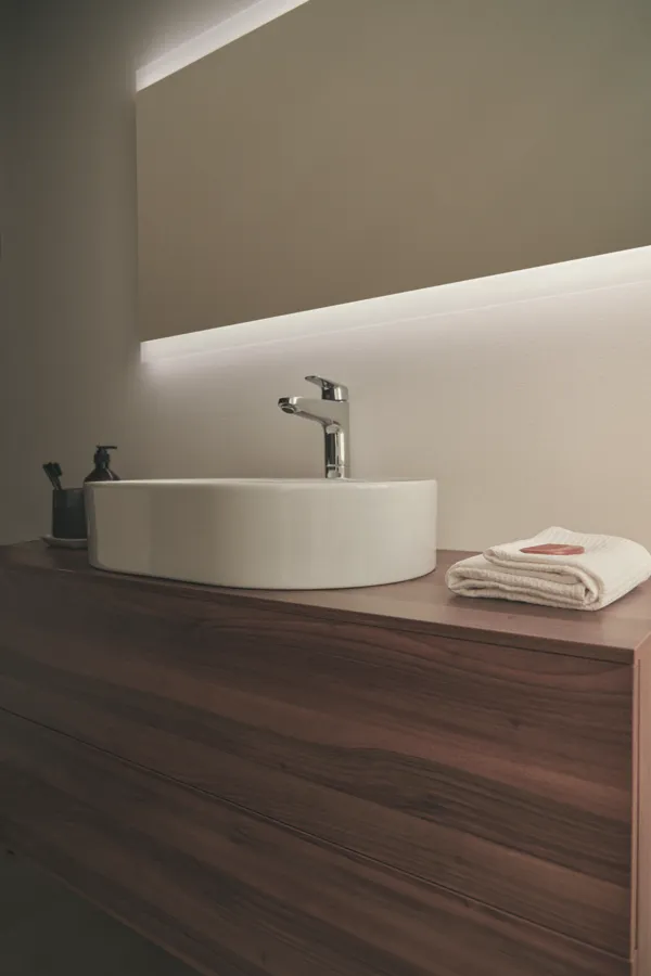 Ideal Standard MIRROR&LIGHT Wandspiegel T3349BH, 1200x26x700mm, Neutral Ideal Standard MIRROR&LIGHT Wandspiegel T3349BH, 1200x26x700mm, Neutral
