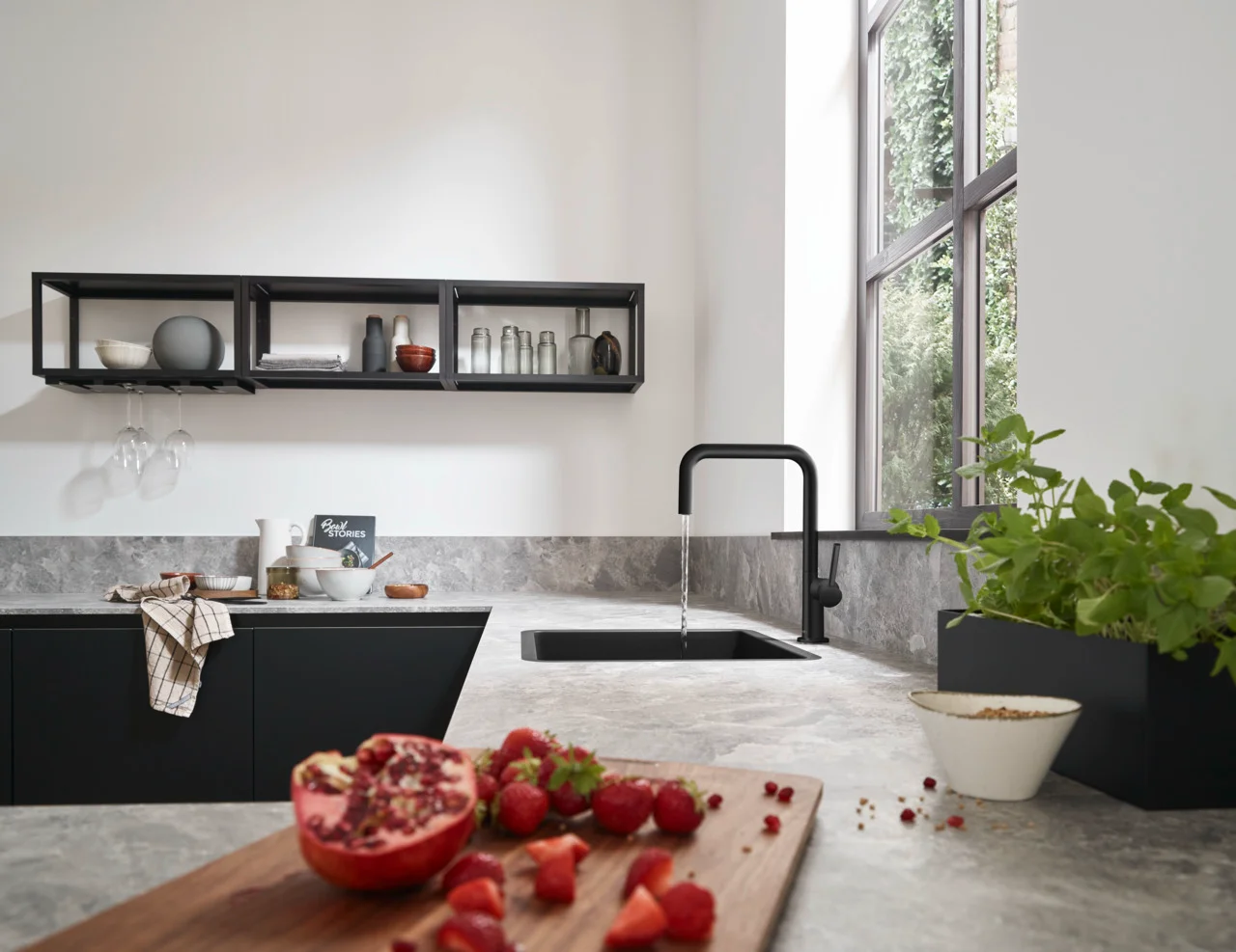 Hansgrohe S51 Unterbauspüle 450 mm, Graphitschwarz, SilicaTec, 1 Hauptbecken, seitlicher Überlauf rechts