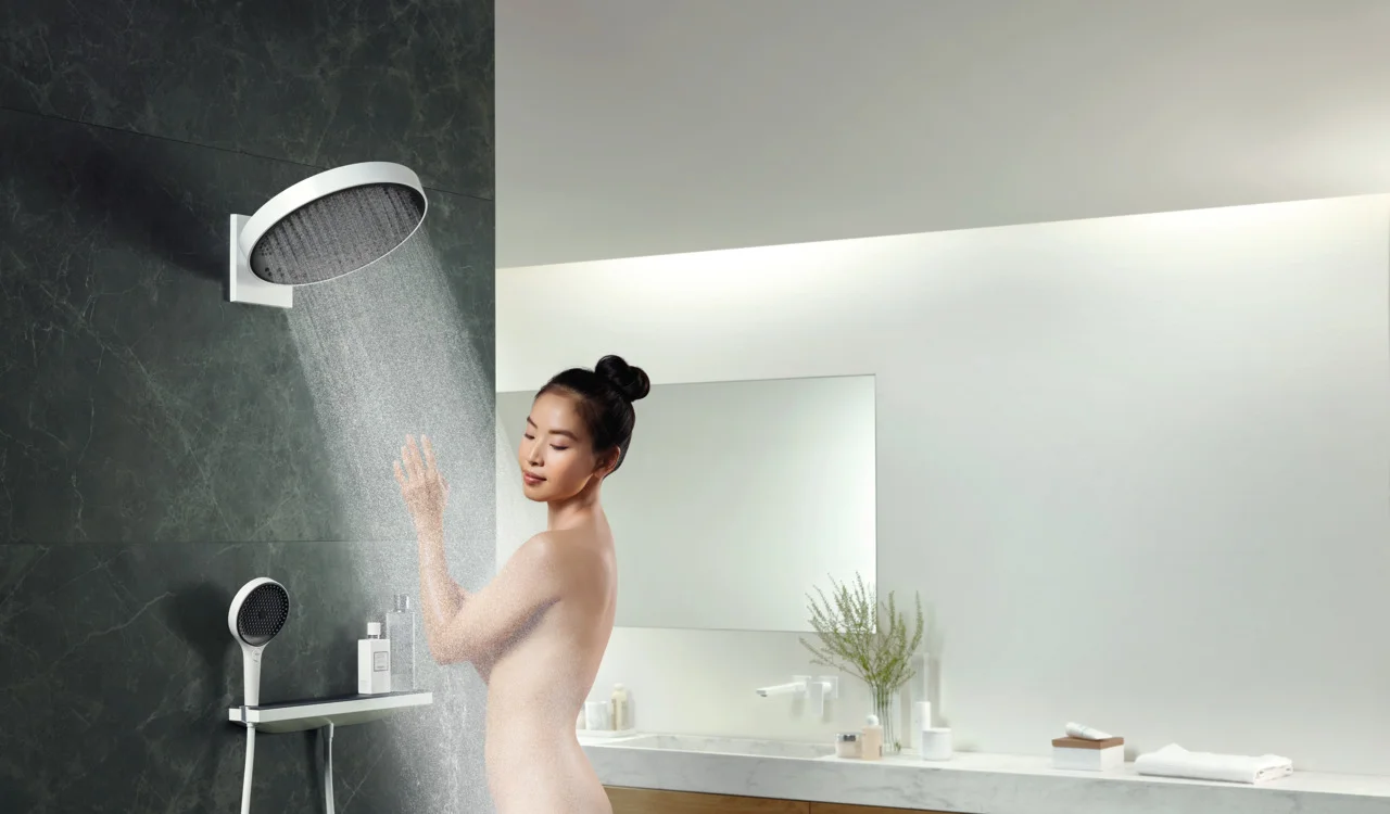 Hansgrohe Rainfinity Kopfbrause 360° 3jet, Wandmontage mattweiß, 360 mm Brausekopfgröße, DN15 Anschluss