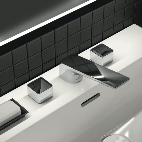 3-Loch-Waschtischarmatur Conca, mit Ablaufgarnitur, Ausladung 133mm, Brushed Gold 3-Loch-Waschtischarmatur Conca, mit Ablaufgarnitur, Ausladung 133mm, Brushed Gold