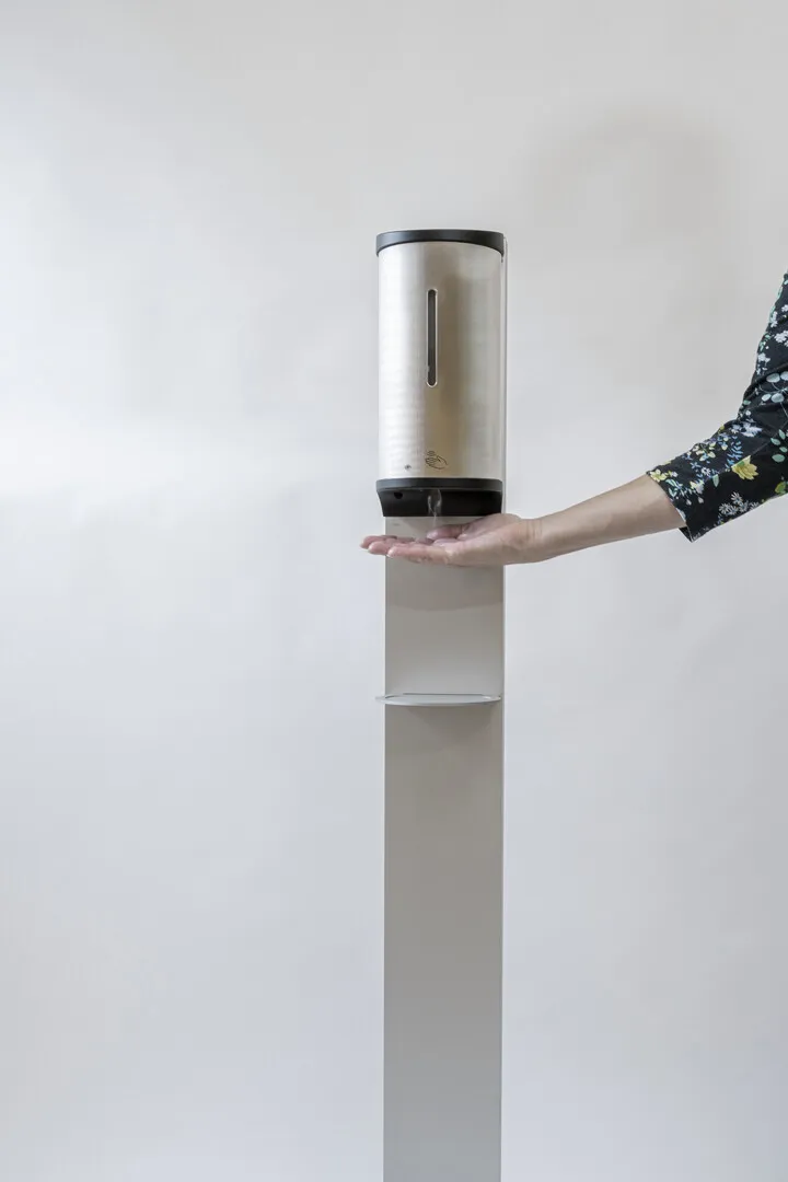 emco System 2 Sensor-Desinfektionsspender für Flüssigdesinfektionsmittel, Edelstahl emco System 2 Sensor-Desinfektionsspender für Flüssigdesinfektionsmittel, Edelstahl