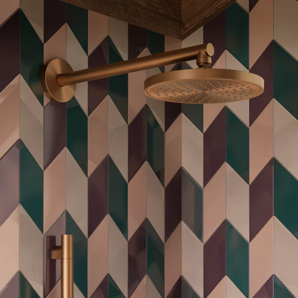 Hansgrohe AXOR ShowerSolutions Kopfbrause 220 1jet EcoSmart Brushed Bronze, 220 mm, verstellbarer Winkel, abnehmbar zur Reinigung, G 1/2 Anschluss Hansgrohe AXOR ShowerSolutions Kopfbrause 220 1jet EcoSmart Brushed Bronze, 220 mm, verstellbarer Winkel, abnehmbar zur Reinigung, G 1/2 Anschluss