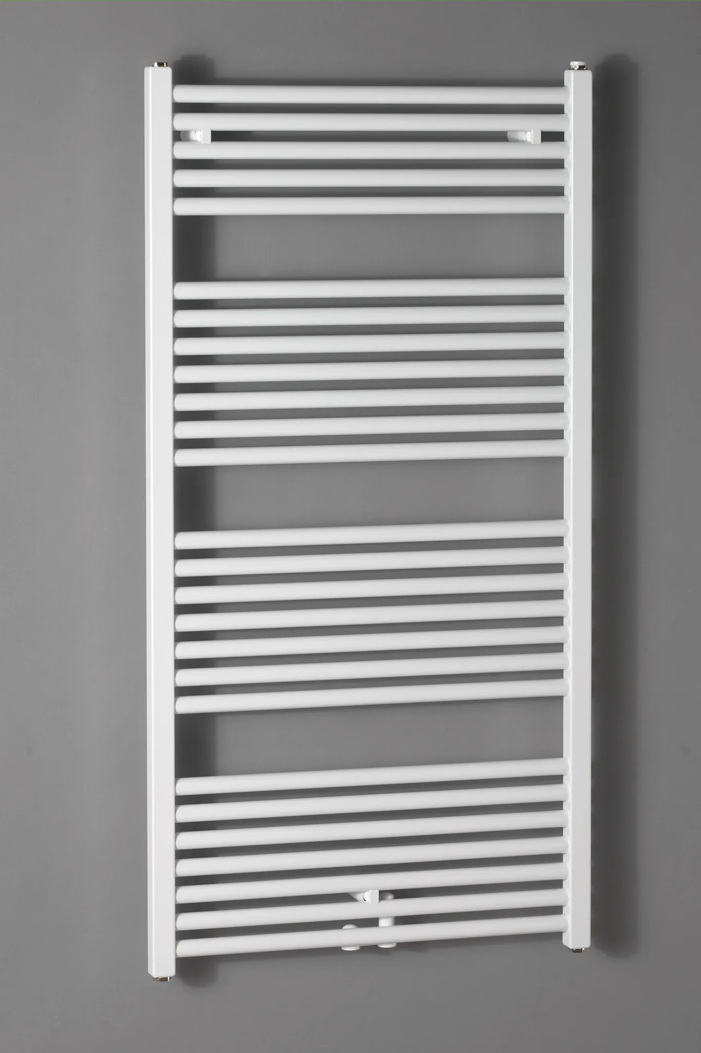 Zehnder Design-Elektroheizkörper „Zeno“ 45 × 86,2 cm in Blue Grey (RAL 7031)