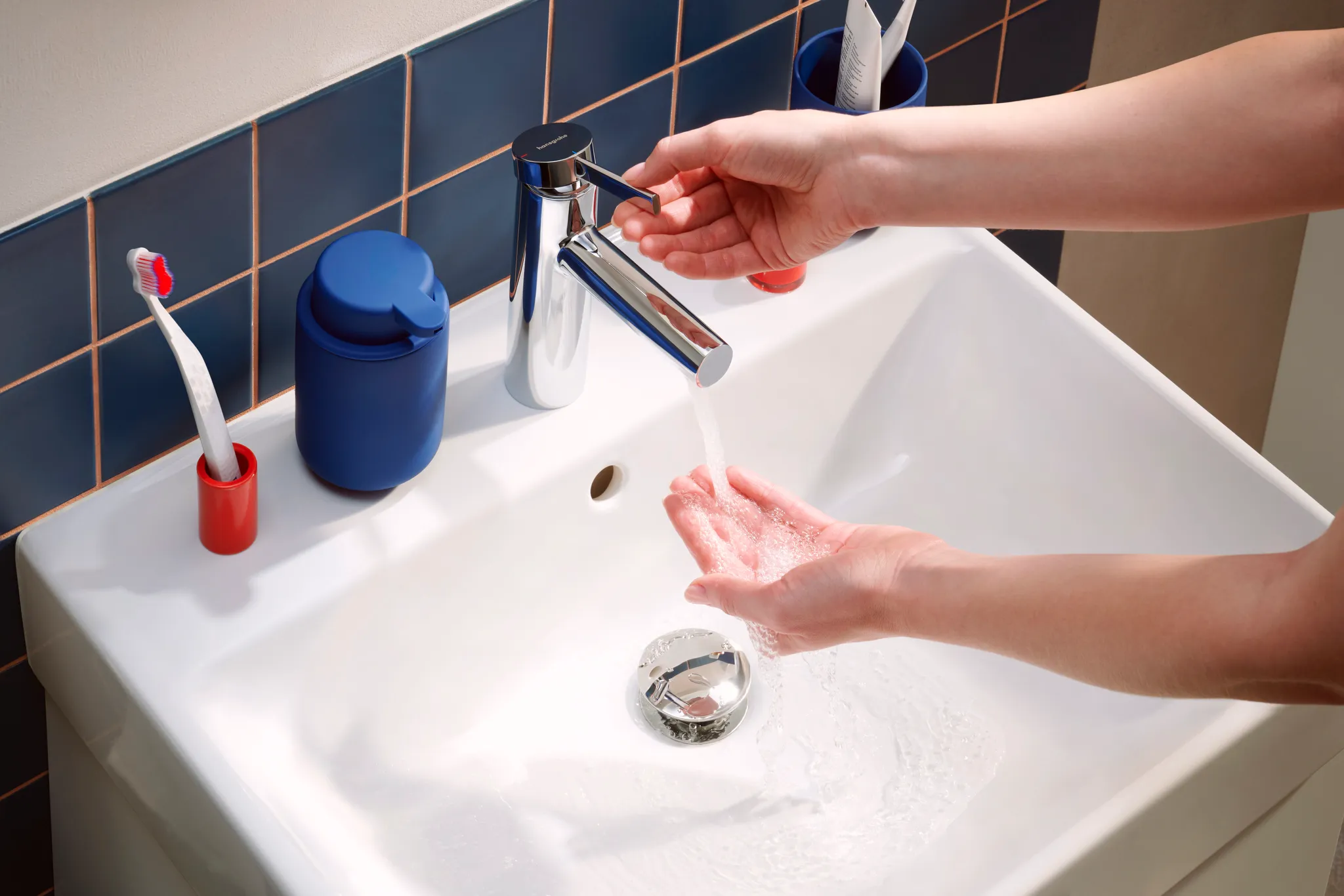 Hansgrohe Zesis S Einhebel-Waschtischmischer 100 CoolStart mit Push-Open Ablaufgarnitur, Chrom Hansgrohe Zesis S Einhebel-Waschtischmischer 100 CoolStart mit Push-Open Ablaufgarnitur, Chrom