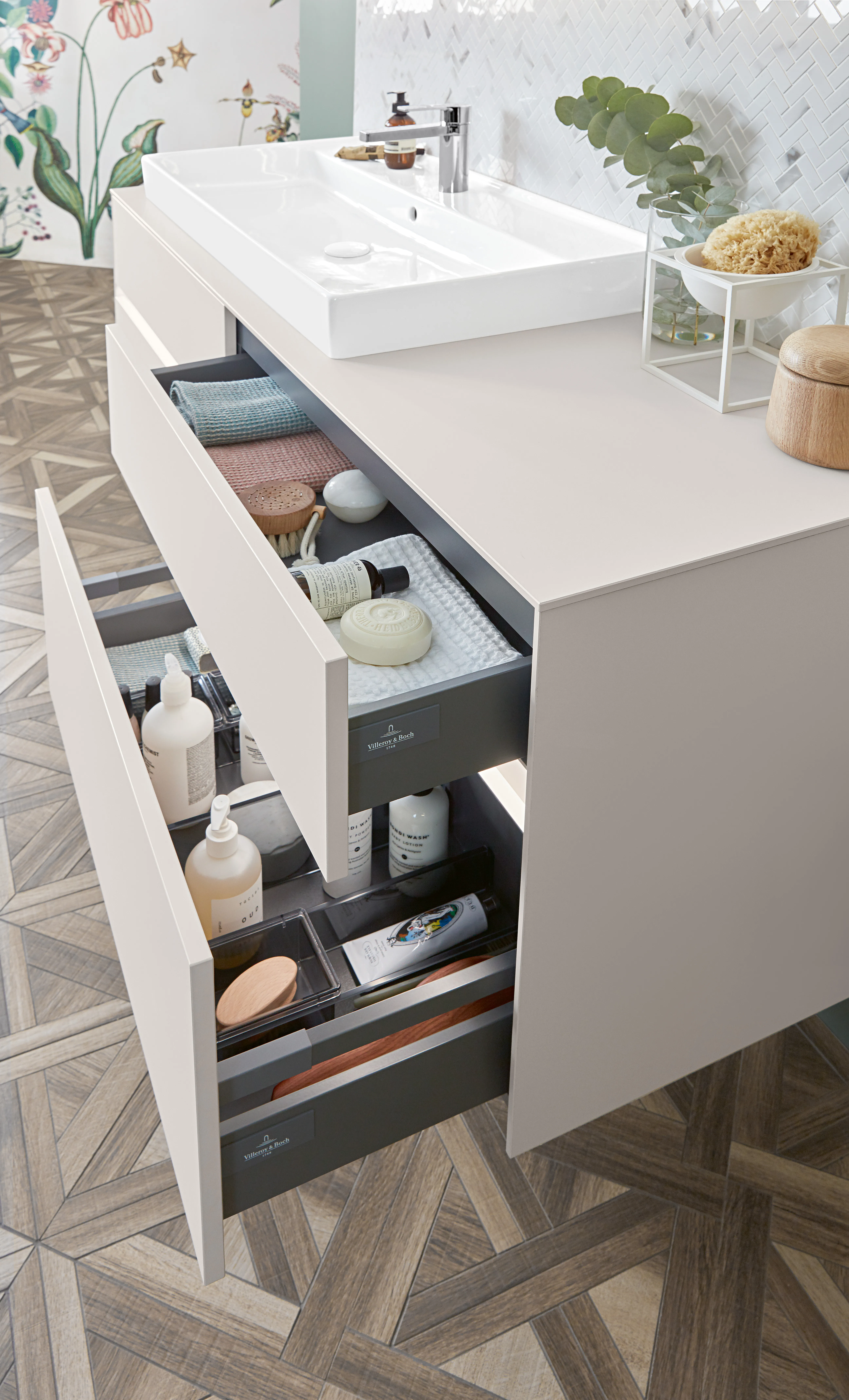 Villeroy & Boch Schrankwaschtisch aus TitanCeram geschliffen „Collaro“ 1000 × 470 × 160 mm, mit Hahnlochbohrung, Hahnlochposition mittig in Weiß Alpin Villeroy & Boch Schrankwaschtisch aus TitanCeram geschliffen „Collaro“ 1000 × 470 × 160 mm, mit Hahnlochbohrung, Hahnlochposition mittig in Weiß Alpin