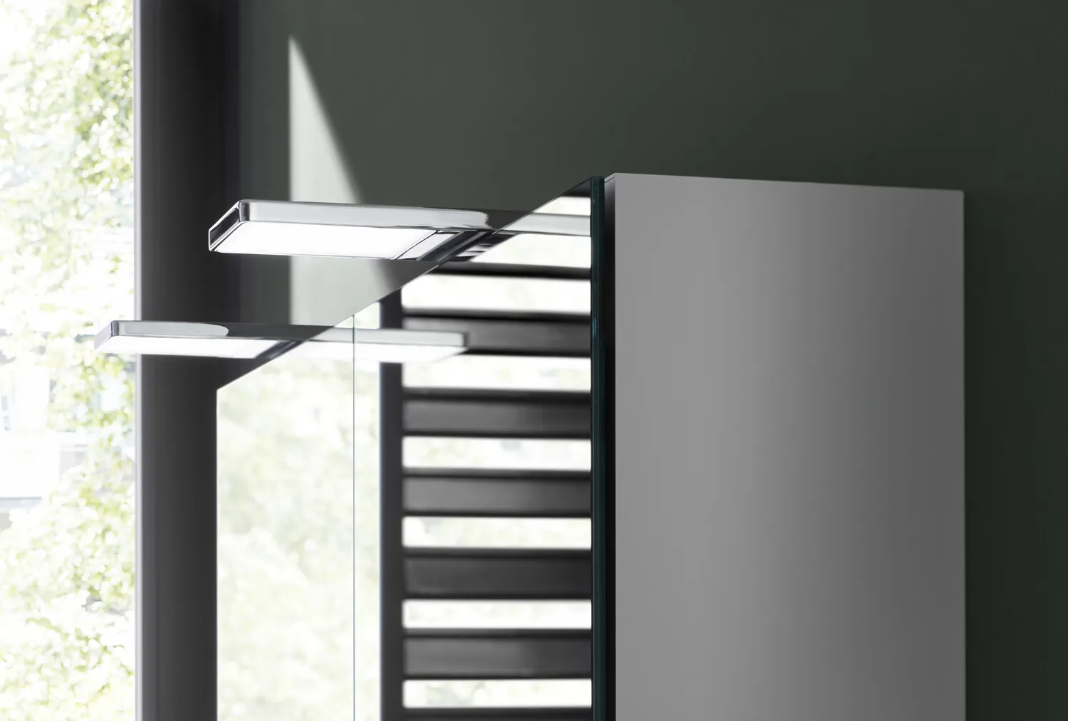 Lichtspiegelschrank pure IILED-Leuchte, Aufputz,mit Waschtischbeleuchtung,1 Tür, 500mm Lichtspiegelschrank pure IILED-Leuchte, Aufputz,mit Waschtischbeleuchtung,1 Tür, 500mm