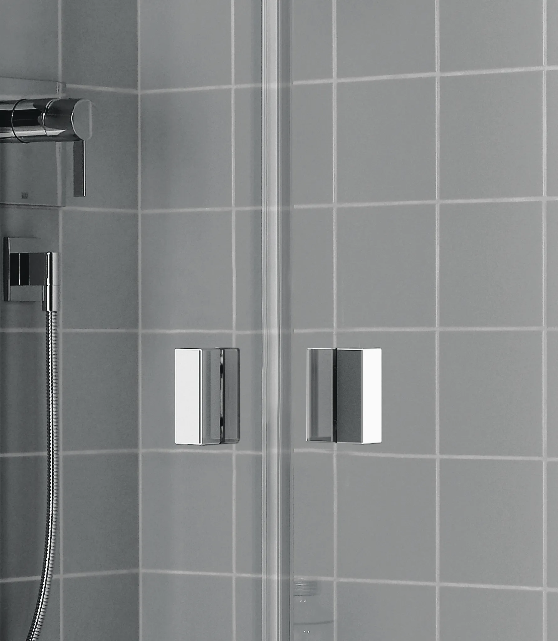 Kermi Duschtür Eckeinstieg 2-teilig Pendeltüren mit Festfeldern Halbteil rechts „RAYA“ Glas Klar, Profile Silber Mattglanz, BV: 720 - 750 mm GAK: 705 - 735 mm WE: 730 - 760 mm H: 1850 mm Kermi Duschtür Eckeinstieg 2-teilig Pendeltüren mit Festfeldern Halbteil rechts „RAYA“ Glas Klar, Profile Silber Mattglanz, BV: 720 - 750 mm GAK: 705 - 735 mm WE: 730 - 760 mm H: 1850 mm