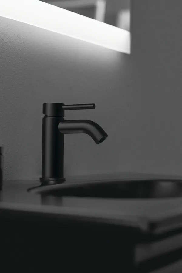 Waschtischarmatur Ceraline, 5 l/min., ohne Ablaufgarnitur, Ausladung 100mm, Chrom Waschtischarmatur Ceraline, 5 l/min., ohne Ablaufgarnitur, Ausladung 100mm, Chrom