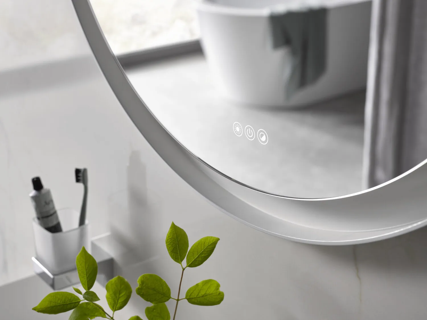 emco Lichtspiegel „round“ ⌀ 700 mm emco Lichtspiegel „round“ ⌀ 700 mm