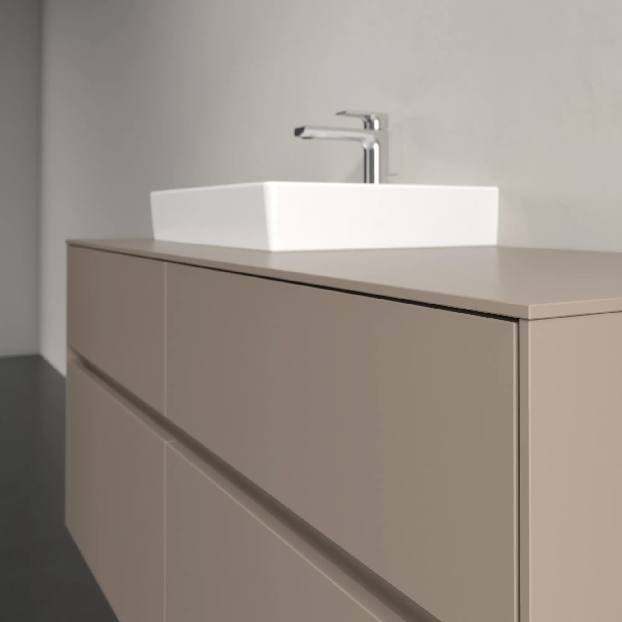 Villeroy & Boch Waschtischunterschrank „Collaro“ 1200 × 548 × 500 mm Taupe, mit Beleuchtung, für Becken links Villeroy & Boch Waschtischunterschrank „Collaro“ 1200 × 548 × 500 mm Taupe, mit Beleuchtung, für Becken links