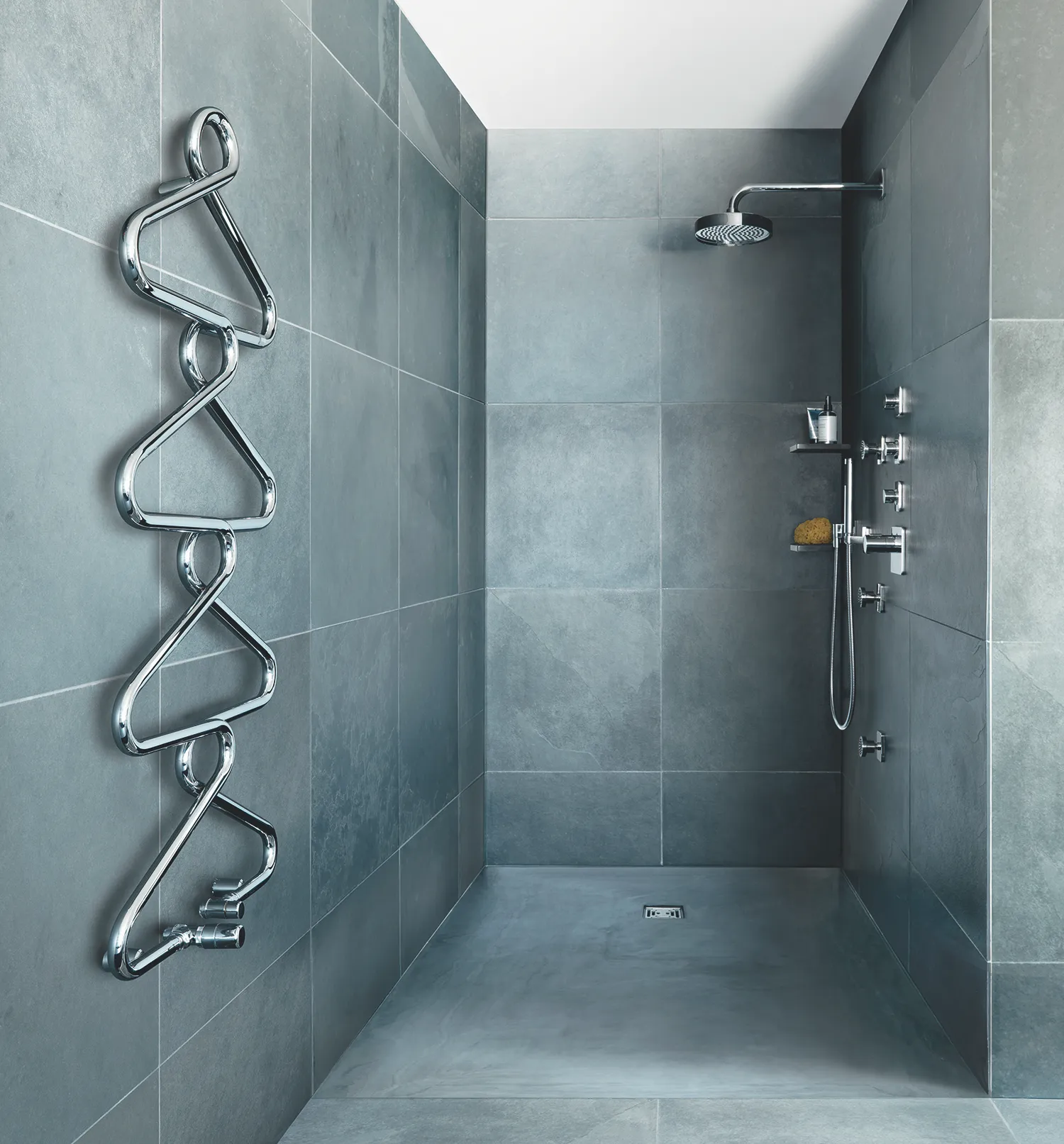 Zehnder Design-Heizkörper „Archibald“ für Warmwasser-Zentralheizung 52,5 × 123 cm in Pearl Beige (RAL 1035) Zehnder Design-Heizkörper „Archibald“ für Warmwasser-Zentralheizung 52,5 × 123 cm in Pearl Beige (RAL 1035)