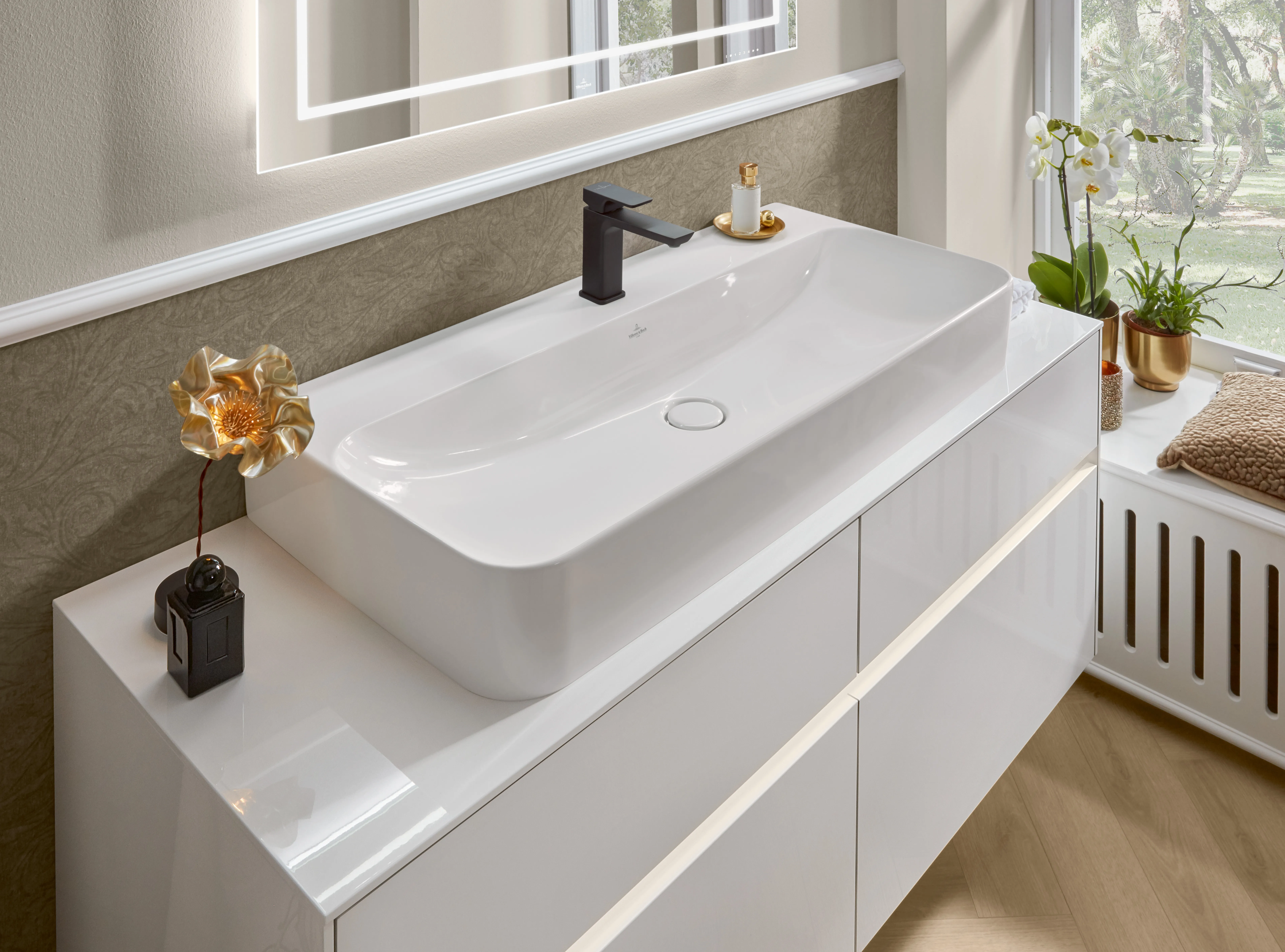 Villeroy & Boch Wandwaschtisch aus TitanCeram geschliffen „Finion“ 1000 × 470 × 165 mm, mit Hahnlochbohrung, Hahnlochposition mittig in Weiß Alpin, mit CeramicPlus Villeroy & Boch Wandwaschtisch aus TitanCeram geschliffen „Finion“ 1000 × 470 × 165 mm, mit Hahnlochbohrung, Hahnlochposition mittig in Weiß Alpin, mit CeramicPlus