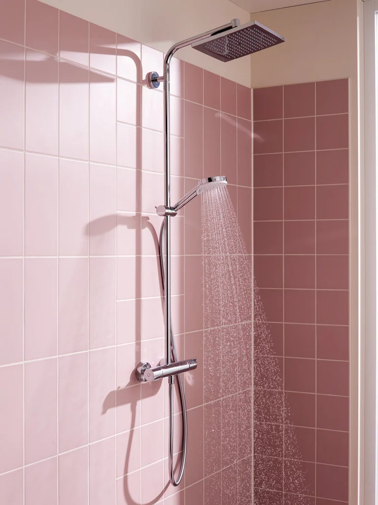 Hansgrohe Crometta E Showerpipe 240 chrom - 1-Jet mit Thermostat, Aufputzinstallation, DN15, 350 mm Brausearmlänge