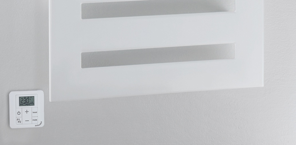 Zehnder Design-Elektroheizkörper „Metropolitan Bar“ 50 × 122,5 cm in Verkehrsweiß (RAL 9016, glänzend)