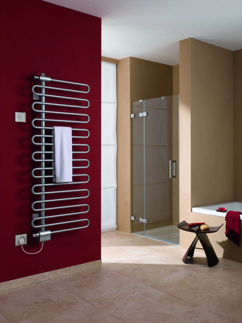 Kermi Design-Heizkörper „Icaro®“ 40 × 186,6 cm in glanzsilber Metallic Kermi Design-Heizkörper „Icaro®“ 40 × 186,6 cm in glanzsilber Metallic