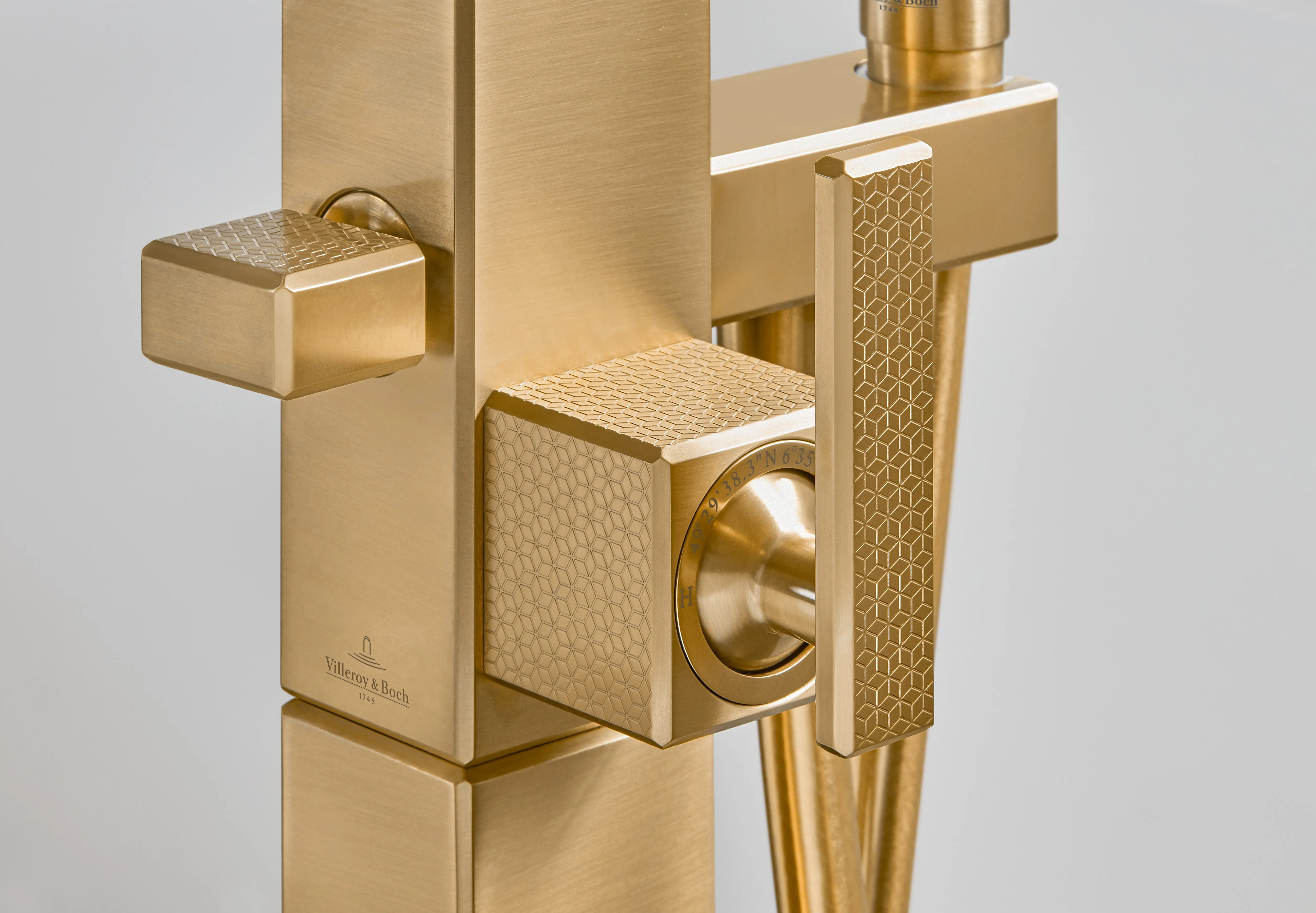 Villeroy & Boch Einhebel-Badewannenarmatur Mettlach, Brushed Gold, 158x280x838 mm, mit AirPlus und SmartPressure Villeroy & Boch Einhebel-Badewannenarmatur Mettlach, Brushed Gold, 158x280x838 mm, mit AirPlus und SmartPressure