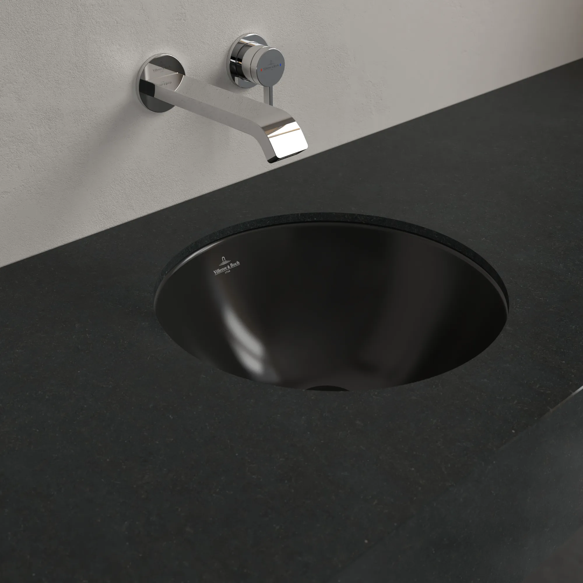 Villeroy & Boch Unterbauwaschtisch aus TitanCeram „Loop & Friends“ ⌀ 390 mm, ohne Hahnlochbohrung in Pure Black Villeroy & Boch Unterbauwaschtisch aus TitanCeram „Loop & Friends“ ⌀ 390 mm, ohne Hahnlochbohrung in Pure Black