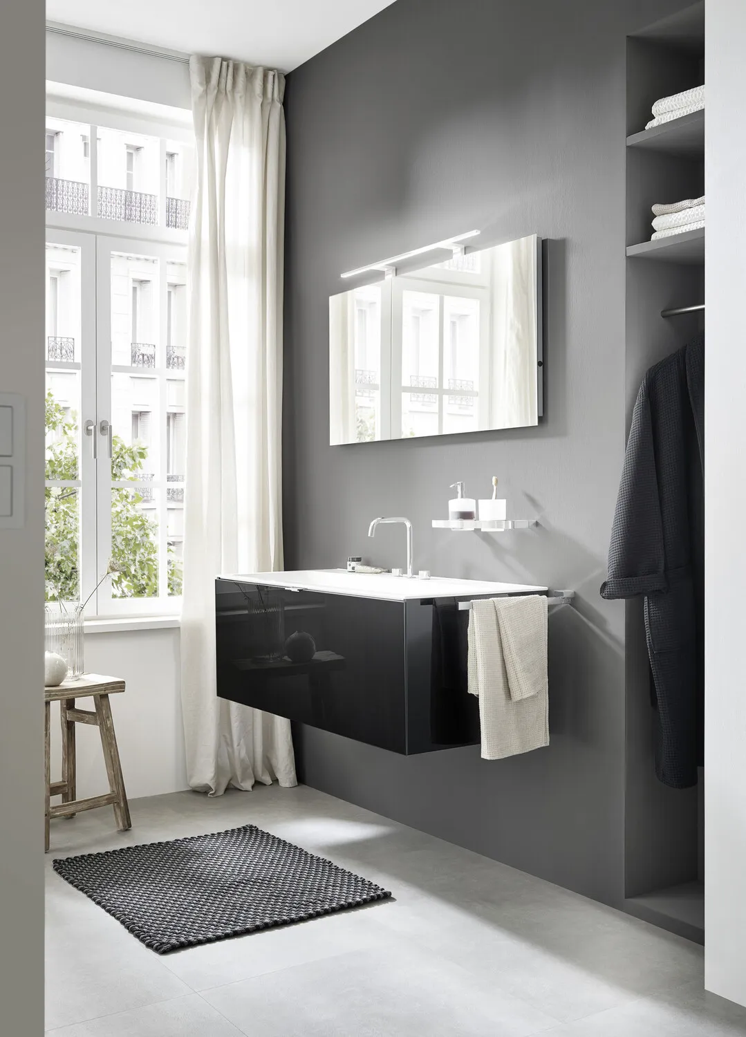 emco Lichtspiegel „mee“ 790 × 833 mm emco Lichtspiegel „mee“ 790 × 833 mm